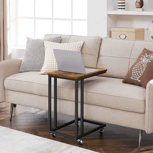 Mesa Auxiliar Ajustable Con Ruedas Estilo Industrial - Spacemarket