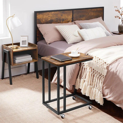 Mesa Auxiliar Ajustable Con Ruedas Estilo Industrial - Spacemarket