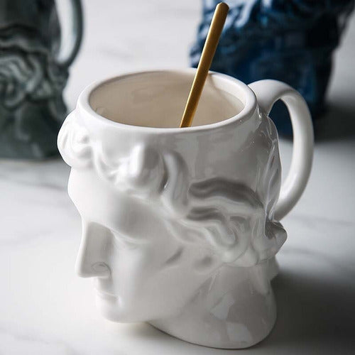 Taza Escultura David Con Caja Tematica - Spacemarket